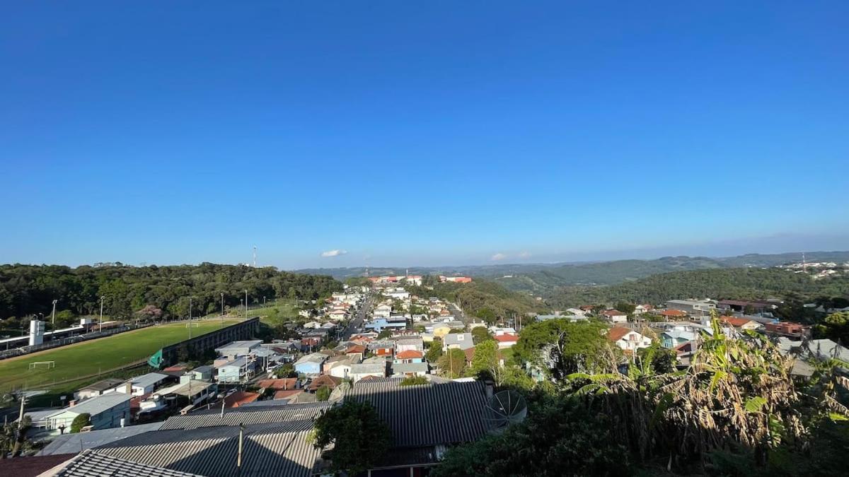 Casa Em Bairro Nobre, Bem Localizada, Com Suite. 벤투곤살베스 외부 사진